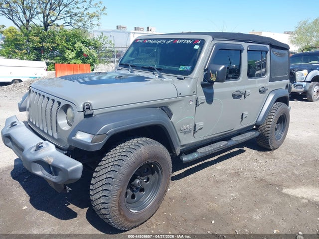 1C4HJXDG1JW329109 Jeep Wrangler Unlimited Sport S 4x4