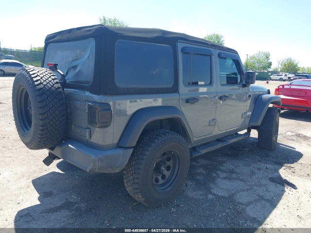 1C4HJXDG1JW329109 Jeep Wrangler Unlimited Sport S 4x4