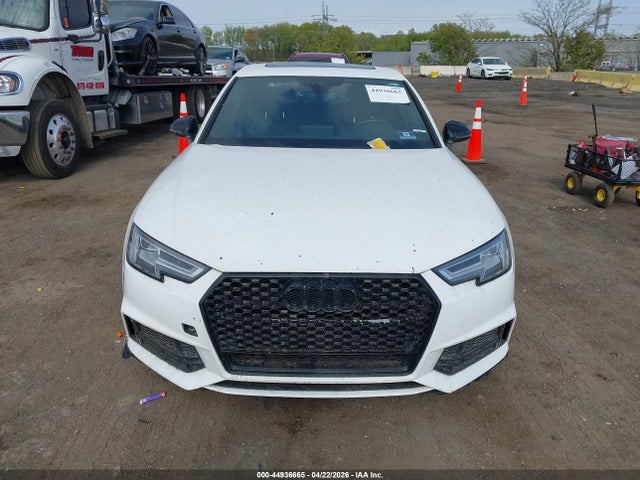 Продаж на аукціоні авто 2018 Audi A4 2.0t Premium/2.0t Tech Premium, vin: WAUENAF43JA140964, номер лоту: 44936665