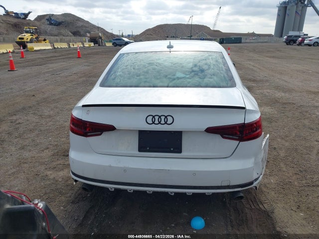 Продаж на аукціоні авто 2018 Audi A4 2.0t Premium/2.0t Tech Premium, vin: WAUENAF43JA140964, номер лоту: 44936665