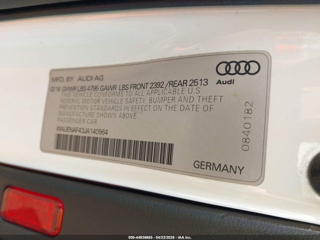Продаж на аукціоні авто 2018 Audi A4 2.0t Premium/2.0t Tech Premium, vin: WAUENAF43JA140964, номер лоту: 44936665
