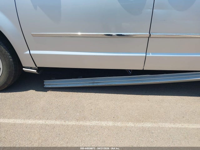 2010 Dodge Grand Caravan Sxt მანქანა იყიდება აუქციონზე, vin: 2D4RN5D19AR483135, აუქციონის ნომერი: 44936672