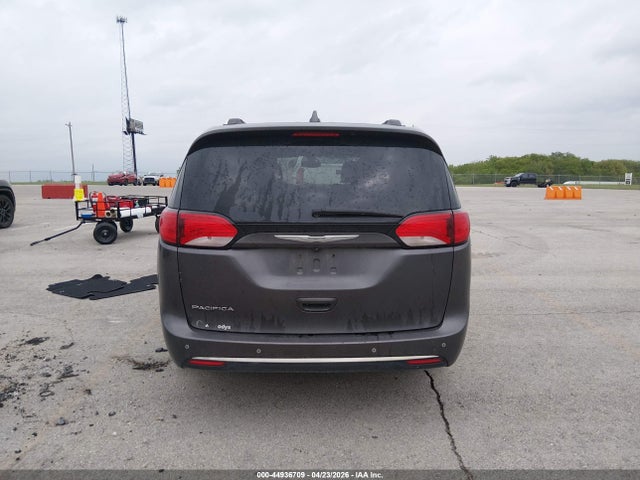 44936709 :رقم المزاد ، 2C4RC1BG8JR110204 vin ، 2018 Chrysler Pacifica Touring L مزاد بيع