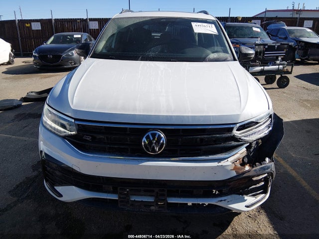 3VV8B7AX4RM230217 Volkswagen Tiguan 2.0t Se R-line Black