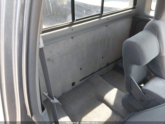 Продажа на аукционе авто 2000 Nissan Frontier Xe, vin: 1N6DD26S6YC417835, номер лота: 44936712