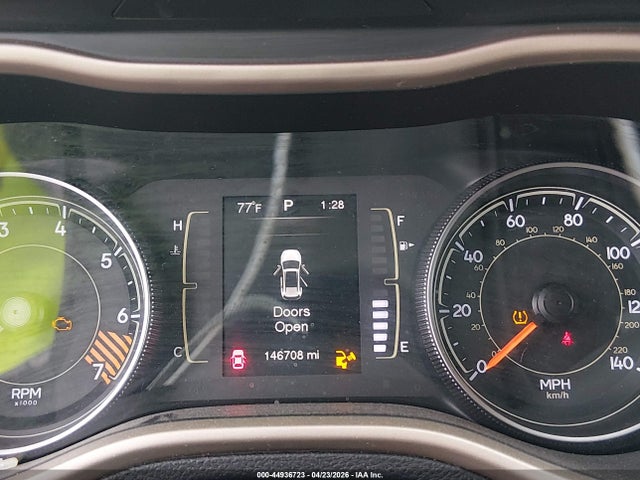 2015 Jeep Cherokee Latitude მანქანა იყიდება აუქციონზე, vin: 1C4PJLCB0FW572525, აუქციონის ნომერი: 44936723