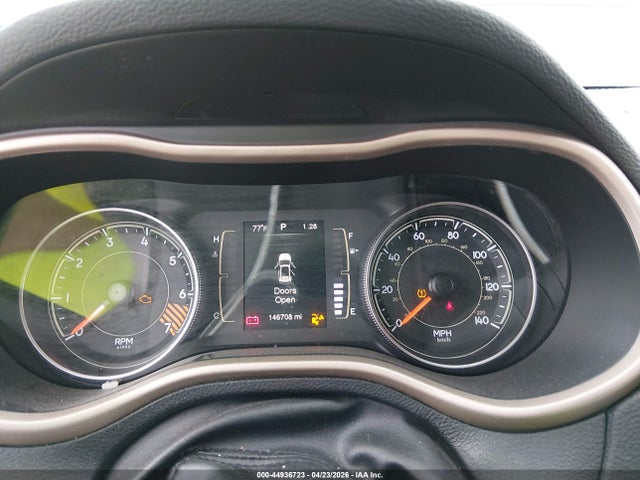 2015 Jeep Cherokee Latitude მანქანა იყიდება აუქციონზე, vin: 1C4PJLCB0FW572525, აუქციონის ნომერი: 44936723