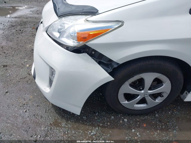 Продаж на аукціоні авто 2014 Toyota Prius Two, vin: JTDKN3DUXE1806003, номер лоту: 44936793