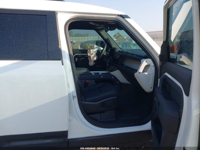 44936846 :رقم المزاد ، SALEJ7EX3S2384342 vin ، 2025 Land Rover Defender 110 P300 مزاد بيع