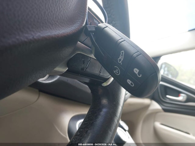 44936856 :رقم المزاد ، 1C3CCCABXFN745070 vin ، 2015 Chrysler 200 Limited مزاد بيع