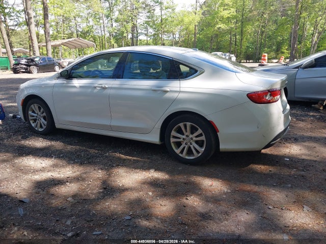 44936856 :رقم المزاد ، 1C3CCCABXFN745070 vin ، 2015 Chrysler 200 Limited مزاد بيع