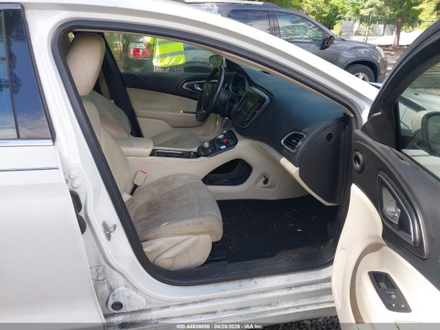 44936856 :رقم المزاد ، 1C3CCCABXFN745070 vin ، 2015 Chrysler 200 Limited مزاد بيع