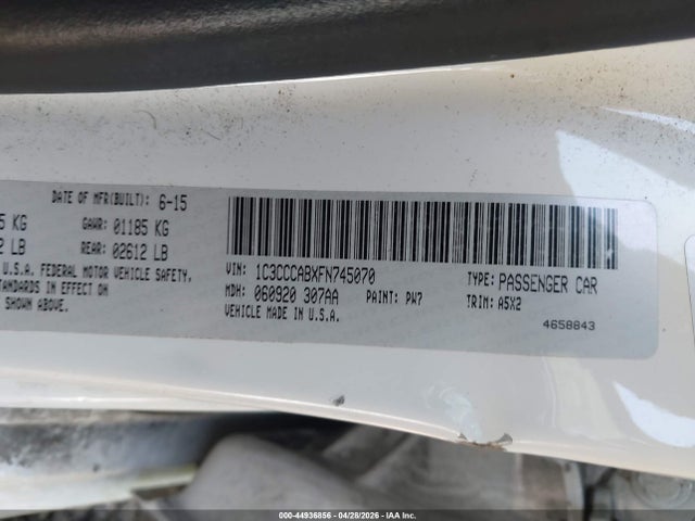 44936856 :رقم المزاد ، 1C3CCCABXFN745070 vin ، 2015 Chrysler 200 Limited مزاد بيع
