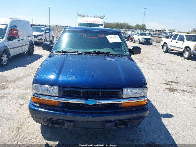44936875 :رقم المزاد ، 1GCDT13X63K100605 vin ، 2003 Chevrolet S-10 Ls مزاد بيع
