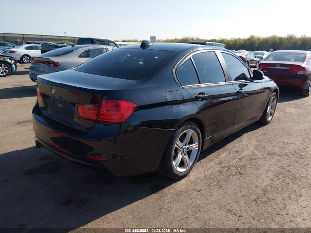 2013 Bmw 328i Xdrive მანქანა იყიდება აუქციონზე, vin: WBA3B3C51DF535693, აუქციონის ნომერი: 44936882