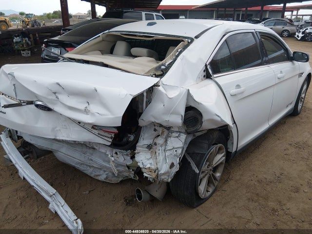 Ford TAURUS SE 2018 1FAHP2D83JG129648 Image 4
