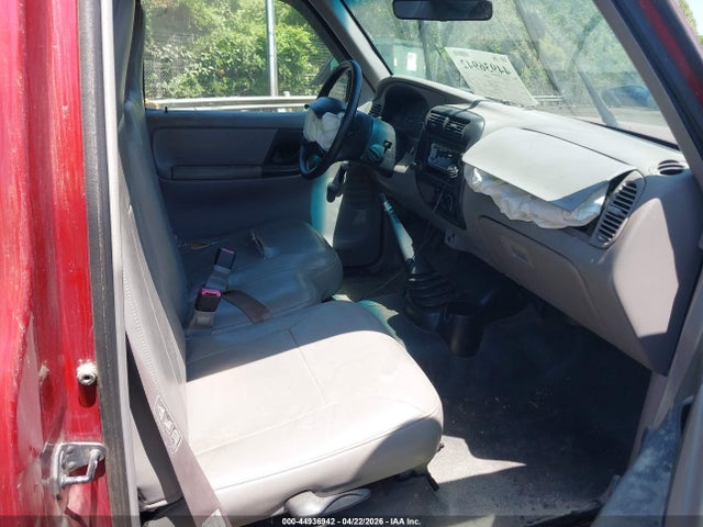 44936942 :رقم المزاد ، 4F4YR12C7YTM04839 vin ، 2000 Mazda B2500 Se/sx مزاد بيع