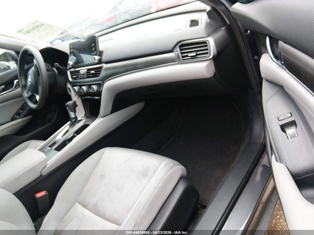 1HGCV1F1XKA100318 Honda ACCORD LX