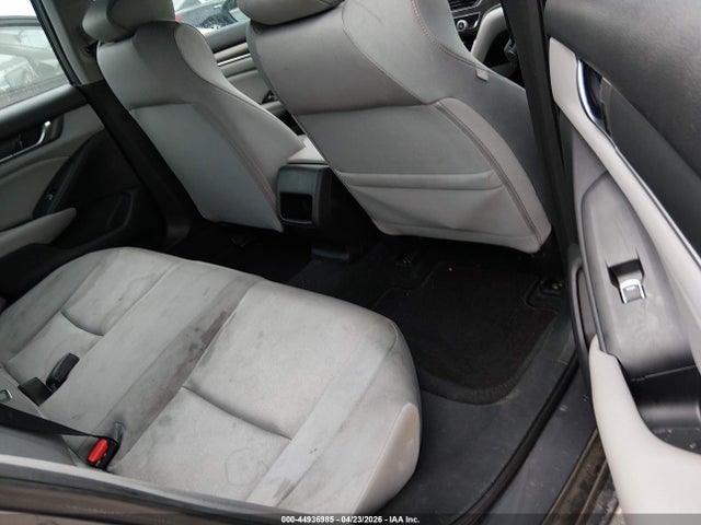 1HGCV1F1XKA100318 Honda ACCORD LX