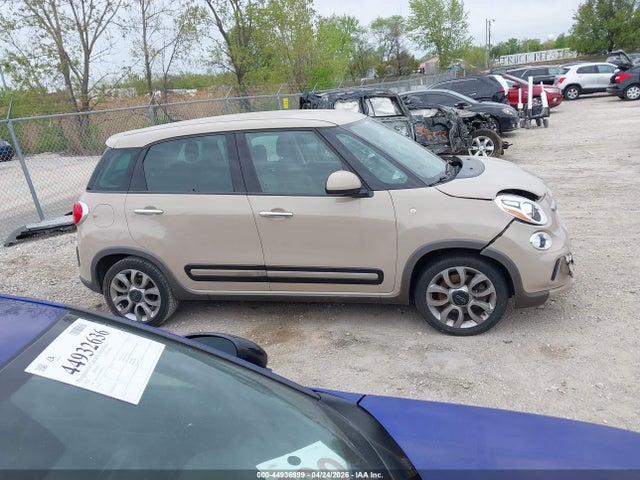 44936999 :رقم المزاد ، ZFBCFADH5EZ029193 vin ، 2014 Fiat 500l Trekking مزاد بيع