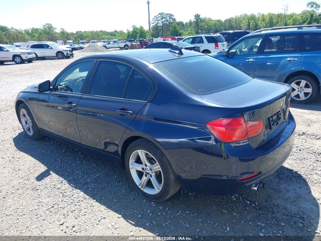 2015 Bmw 328i მანქანა იყიდება აუქციონზე, vin: WBA3A5C58FF610052, აუქციონის ნომერი: 44937006