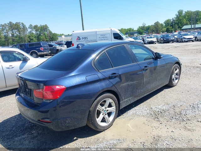 2015 Bmw 328i მანქანა იყიდება აუქციონზე, vin: WBA3A5C58FF610052, აუქციონის ნომერი: 44937006