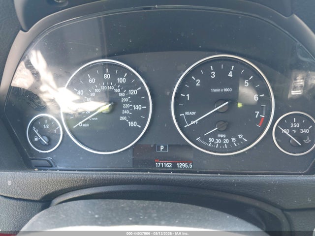 2015 Bmw 328i მანქანა იყიდება აუქციონზე, vin: WBA3A5C58FF610052, აუქციონის ნომერი: 44937006