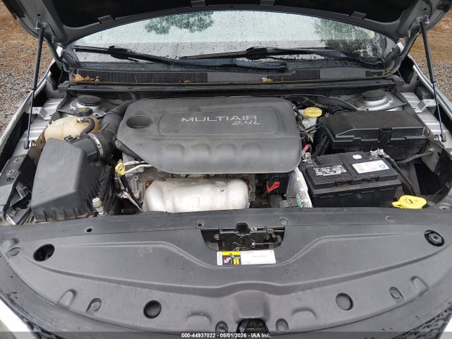 44937022 :رقم المزاد ، 1C3CCCAB7FN744572 vin ، 2015 Chrysler 200 Limited مزاد بيع
