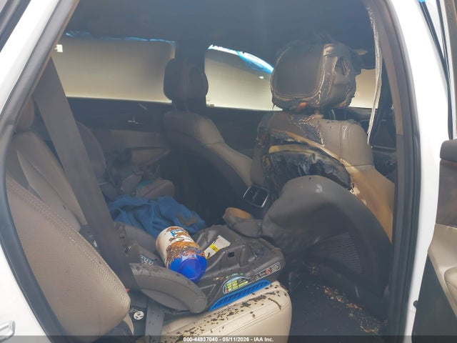5XYPGDA31GG055667 KIA Sorento 2.4l Lx