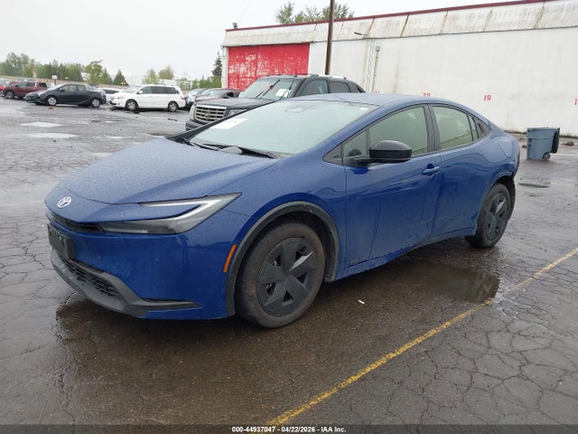 Toyota Prius Le Awd-e 2024 JTDADABU8R3023097 Image 2