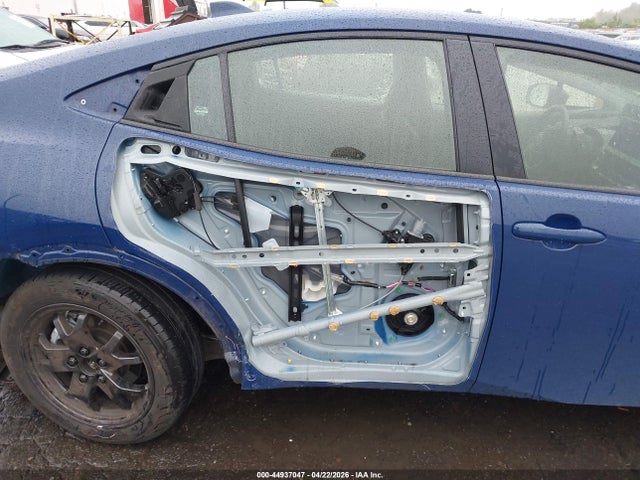 Toyota Prius Le Awd-e 2024 JTDADABU8R3023097 Image 6