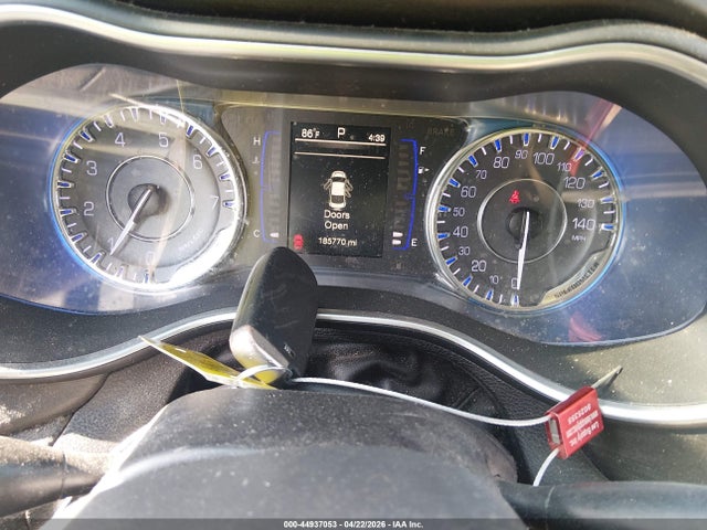 2016 Chrysler 200 Limited Platinum მანქანა იყიდება აუქციონზე, vin: 1C3CCCAB3GN188360, აუქციონის ნომერი: 44937053