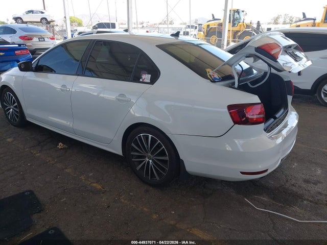 3VWD17AJ0GM344611 Volkswagen Jetta 1.8t Sport