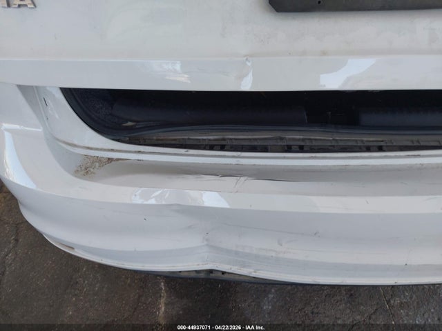 3VWD17AJ0GM344611 Volkswagen Jetta 1.8t Sport