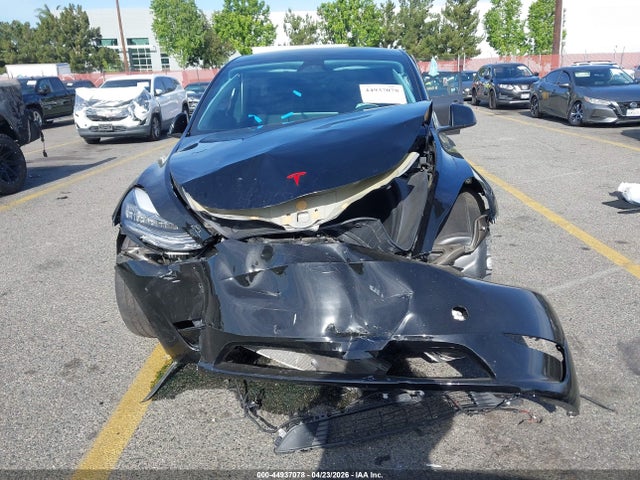 Продажа на аукционе авто 2023 Tesla Model Y, vin: 7SAYGDEE5PA154743, номер лота: 44937078