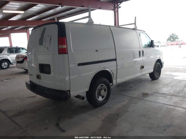 44937090 :رقم المزاد ، 1GCGG25V271204314 vin ، 2007 Chevrolet Express Work Van مزاد بيع