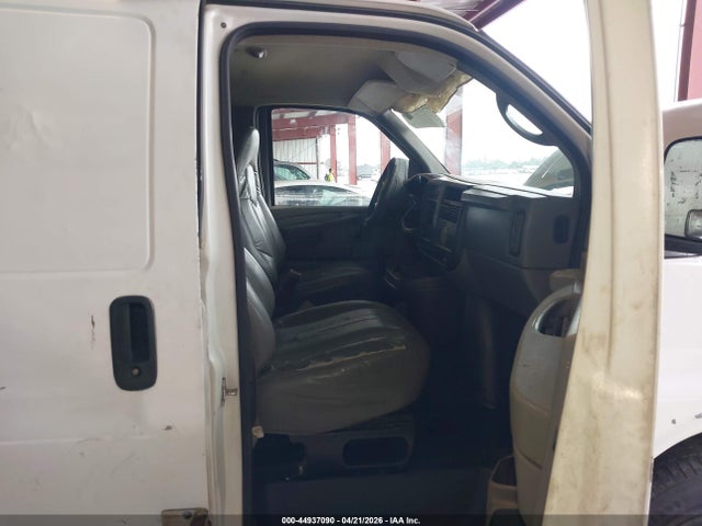 44937090 :رقم المزاد ، 1GCGG25V271204314 vin ، 2007 Chevrolet Express Work Van مزاد بيع