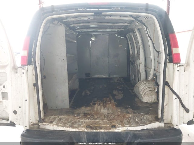 44937090 :رقم المزاد ، 1GCGG25V271204314 vin ، 2007 Chevrolet Express Work Van مزاد بيع