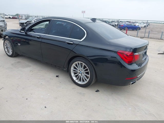 WBAYA8C56FG197601 BMW 750i
