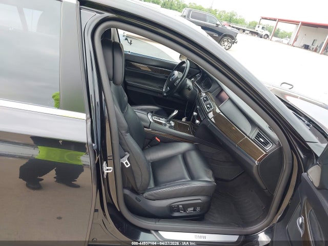 WBAYA8C56FG197601 BMW 750i