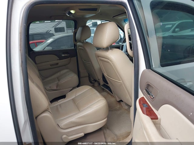 Продаж на аукціоні авто 2014 Chevrolet Suburban 1500 Lt, vin: 1GNSCJE07ER128910, номер лоту: 44937117