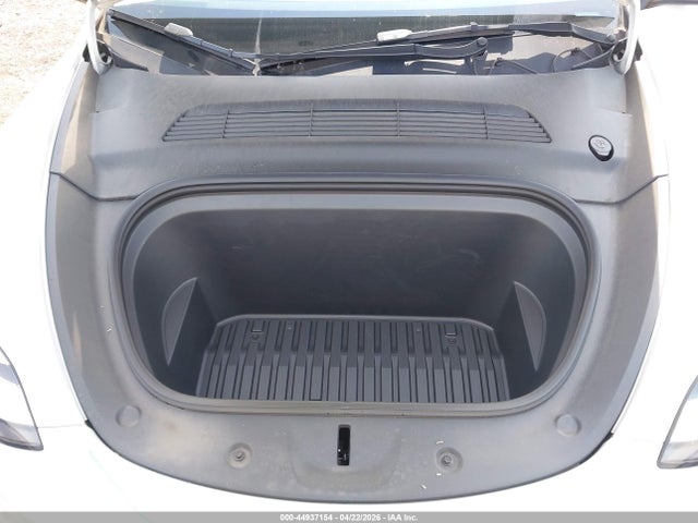 44937154 :رقم المزاد ، 7SAYGDEE0NF384495 vin ، 2022 Tesla Model Y Long Range Dual Motor All-wheel Drive مزاد بيع