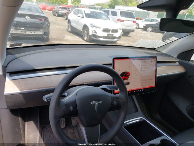 44937154 :رقم المزاد ، 7SAYGDEE0NF384495 vin ، 2022 Tesla Model Y Long Range Dual Motor All-wheel Drive مزاد بيع