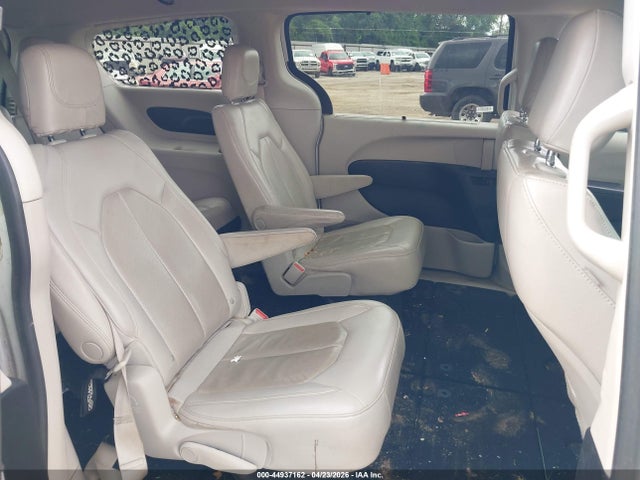 44937162 :رقم المزاد ، 2C4RC1BG4MR600675 vin ، 2021 Chrysler Pacifica Touring L مزاد بيع