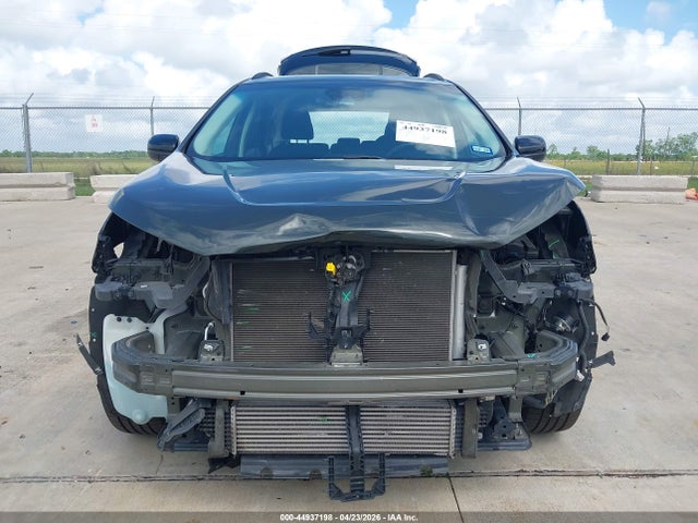 2FMPK4G90NBA25762 Ford EDGE SE