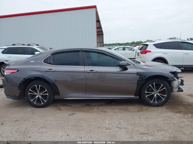 2020 Toyota Camry Se მანქანა იყიდება აუქციონზე, vin: 4T1G11AK7LU986024, აუქციონის ნომერი: 44937209