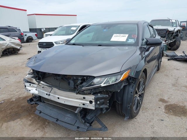 2020 Toyota Camry Se მანქანა იყიდება აუქციონზე, vin: 4T1G11AK7LU986024, აუქციონის ნომერი: 44937209