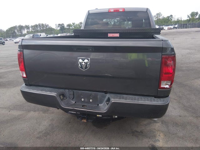 2018 Ram 1500 Express  4x2 6'4 Box მანქანა იყიდება აუქციონზე, vin: 1C6RR6FG8JS325318, აუქციონის ნომერი: 44937218