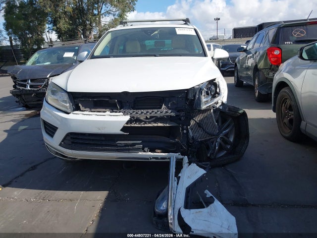 Aukcja sprzedaży 2016 Volkswagen Touareg Tdi Lux, vin: WVGEP9BP7GD004741, numer aukcji: 44937221