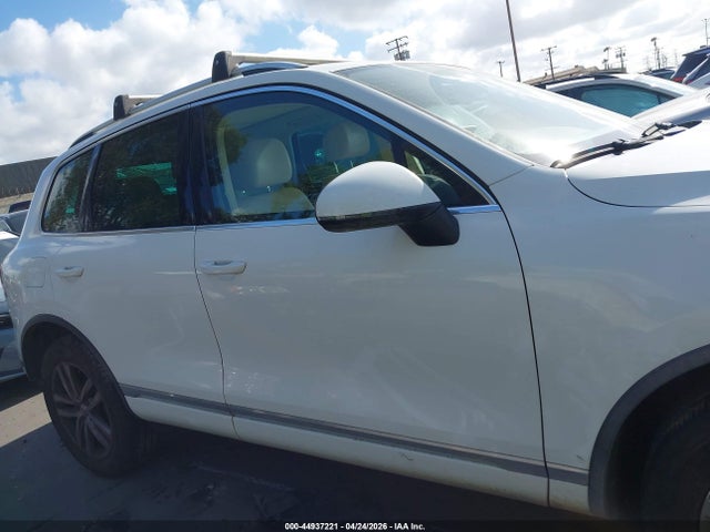 Aukcja sprzedaży 2016 Volkswagen Touareg Tdi Lux, vin: WVGEP9BP7GD004741, numer aukcji: 44937221